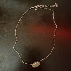 Kendra scott silver necklace